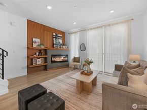 18521 1st Avenue NE B, Shoreline WA 98155