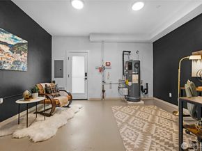 18521 1st Avenue NE B, Shoreline WA 98155