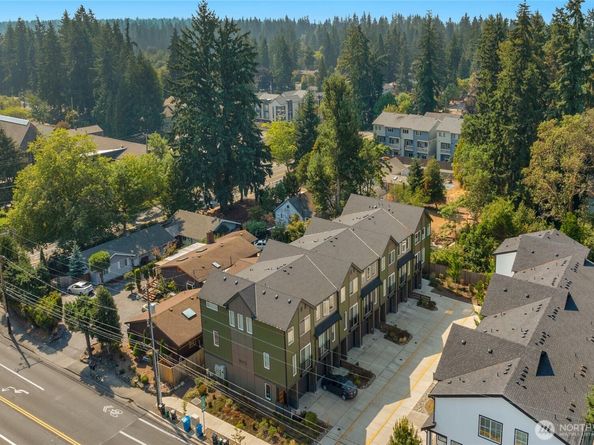18521 1st Avenue NE B, Shoreline WA 98155