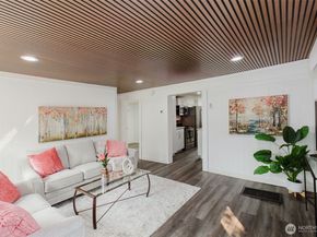 2122 15th Street, Bremerton WA 98312