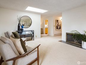 422 NW 196th Place, Shoreline WA 98177