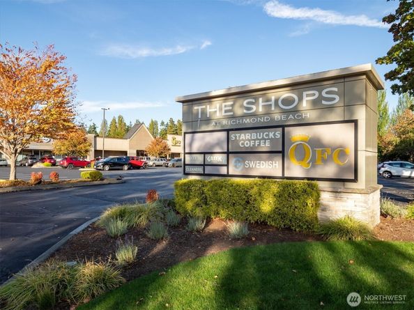 422 NW 196th Place, Shoreline WA 98177