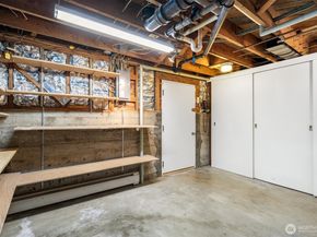 422 NW 196th Place, Shoreline WA 98177