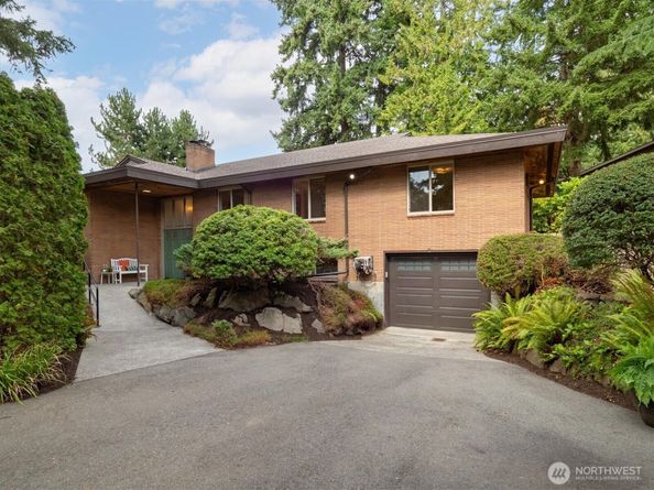 422 NW 196th Place, Shoreline WA 98177