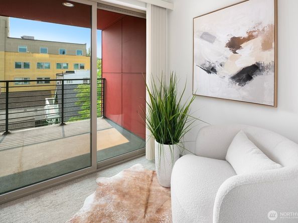 2005 E Denny Way B, Seattle WA 98122