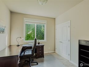 11250 SE 60th Street, Bellevue WA 98006