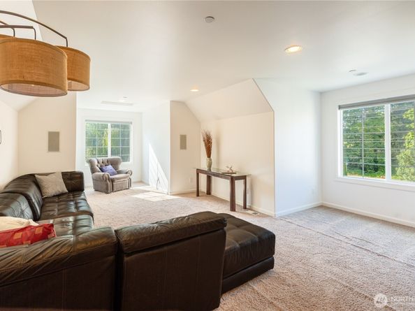 11250 SE 60th Street, Bellevue WA 98006