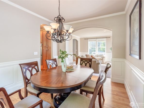11250 SE 60th Street, Bellevue WA 98006