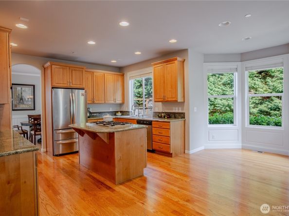 11250 SE 60th Street, Bellevue WA 98006
