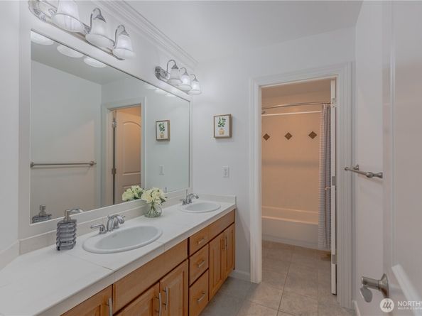 11250 SE 60th Street, Bellevue WA 98006