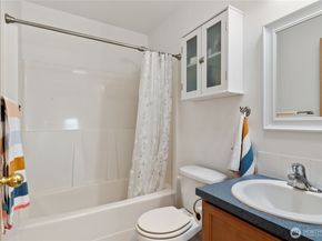 263 NE Max William Loop, Poulsbo WA 98370