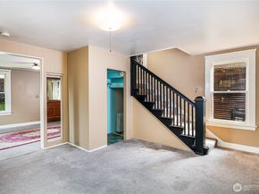 1409 N 39th Street, Seattle WA 98103