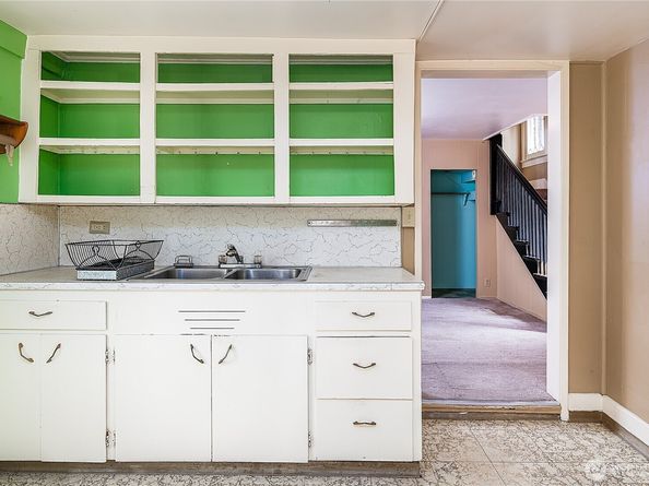 1409 N 39th Street, Seattle WA 98103