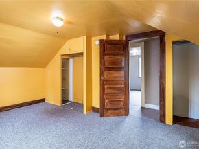 1409 N 39th Street, Seattle WA 98103