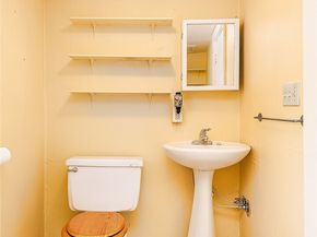 1409 N 39th Street, Seattle WA 98103