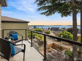 2471 42nd Avenue W, Seattle WA 98199