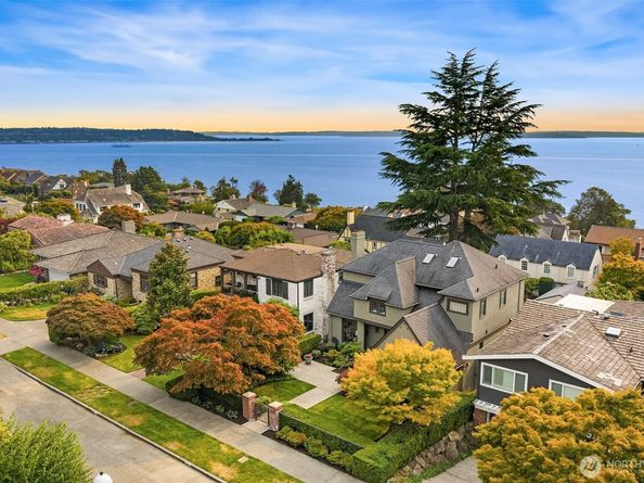 2471 42nd Avenue W, Seattle WA 98199