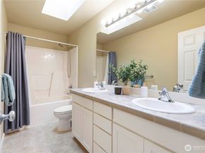 9127 NE 160th Place, Bothell WA 98028