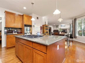 9127 NE 160th Place, Bothell WA 98028