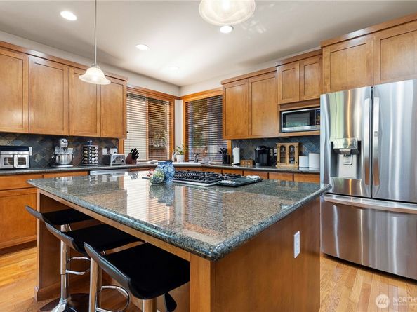 9127 NE 160th Place, Bothell WA 98028