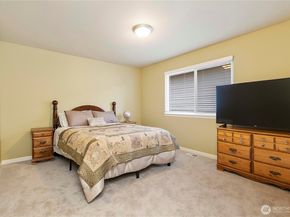 9127 NE 160th Place, Bothell WA 98028
