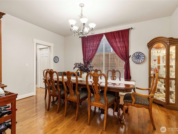 9127 NE 160th Place, Bothell WA 98028