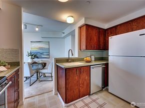 2621 2nd Avenue 1503, Seattle WA 98121