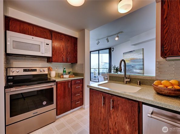 2621 2nd Avenue 1503, Seattle WA 98121