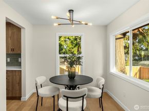 922 NE 117th Street, Seattle WA 98125