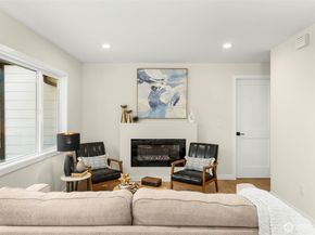 922 NE 117th Street, Seattle WA 98125