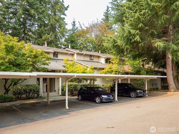 12221 100th Avenue NE 103, Kirkland WA 98034