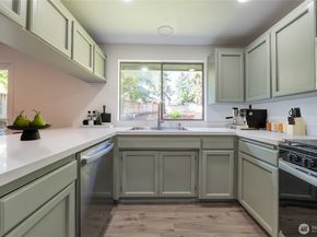 25813 126th Avenue SE, Kent WA 98030