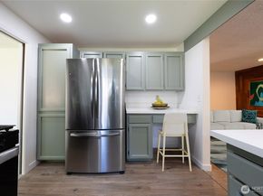 25813 126th Avenue SE, Kent WA 98030