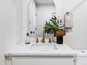 9031 4th Avenue NW B, Seattle WA 98106
