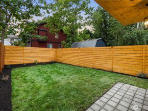 9031 4th Avenue NW B, Seattle WA 98106
