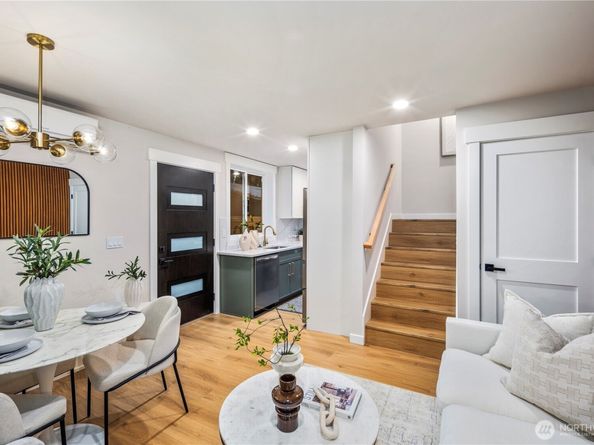 9031 4th Avenue NW B, Seattle WA 98106
