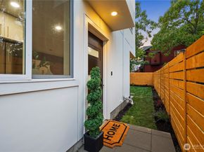 9031 4th Avenue NW B, Seattle WA 98106