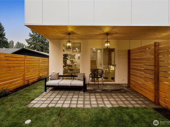 9031 4th Avenue NW B, Seattle WA 98106