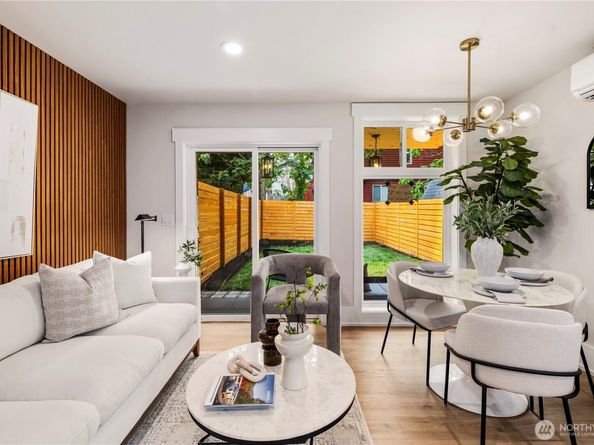 9031 4th Avenue NW B, Seattle WA 98106