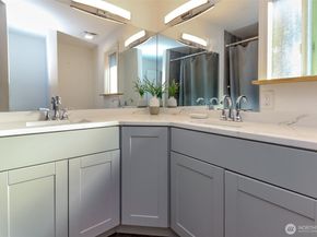 2807 S 282nd Street, Federal Way WA 98003