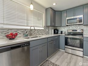 2807 S 282nd Street, Federal Way WA 98003