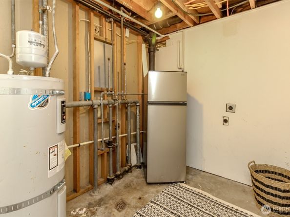 2807 S 282nd Street, Federal Way WA 98003