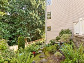 1940 S 368th Place 1940, Federal Way WA 98003