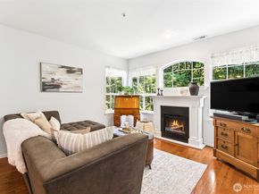 1940 S 368th Place 1940, Federal Way WA 98003