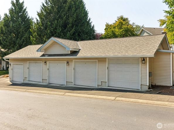 1940 S 368th Place 1940, Federal Way WA 98003