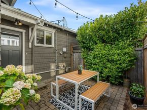 3759 SW Grayson Street, Seattle WA 98126