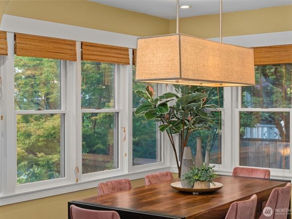 3759 SW Grayson Street, Seattle WA 98126