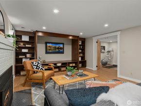 3759 SW Grayson Street, Seattle WA 98126