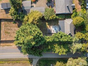9705 SW Burton Drive, Vashon WA 98070