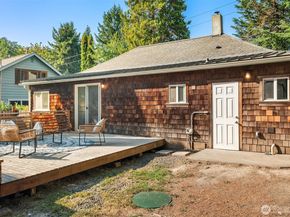 9705 SW Burton Drive, Vashon WA 98070